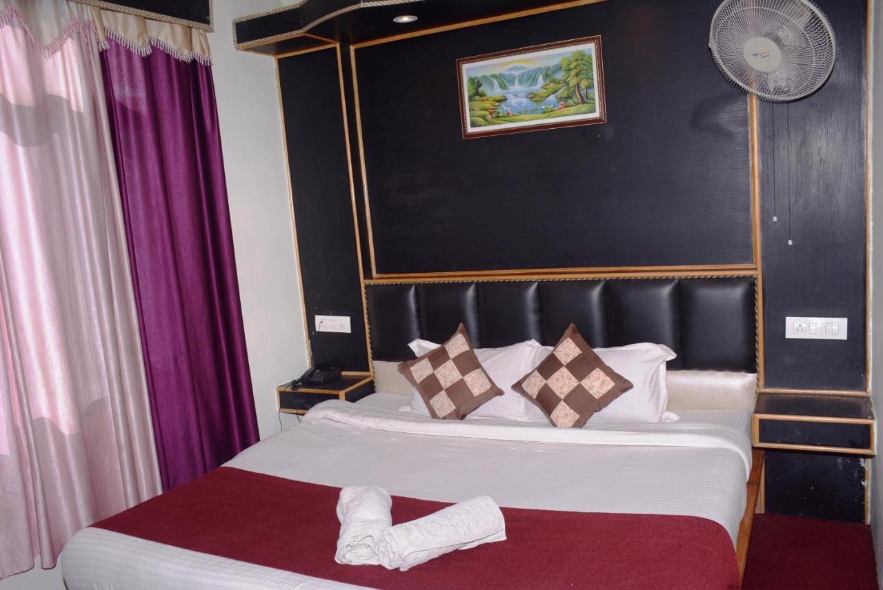 Vikrant 100 Meters Walk To Mall Road Hotel