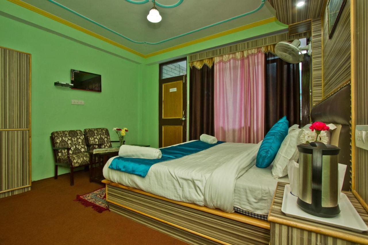 Vikrant 100 Meters Walk To Mall Road Hotel