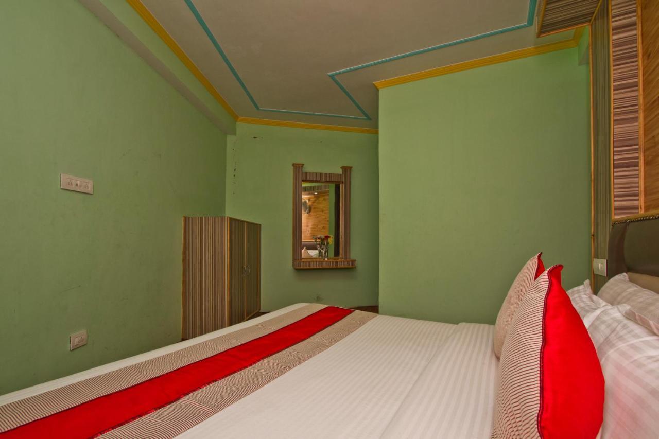 Hotel Vikrant 100 Meters Walk To Mall Road 3*