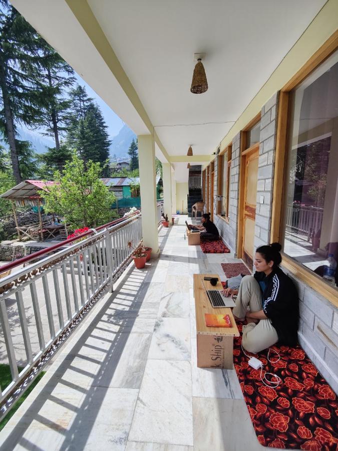 Bed & Breakfast Uncle Nomad Manali (Himachal Pradesh)
