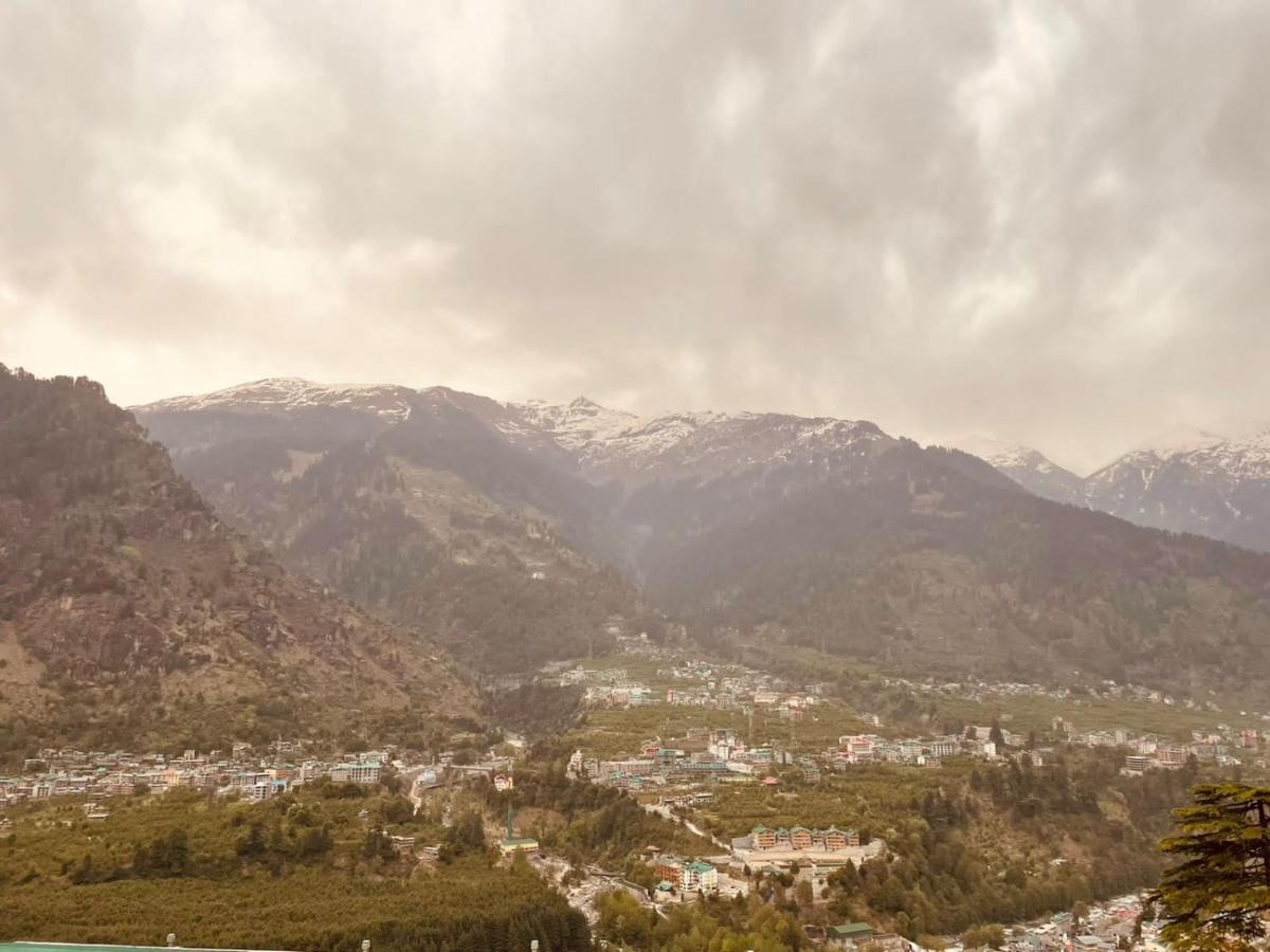 Pause At Hotel Manali (Himachal Pradesh)