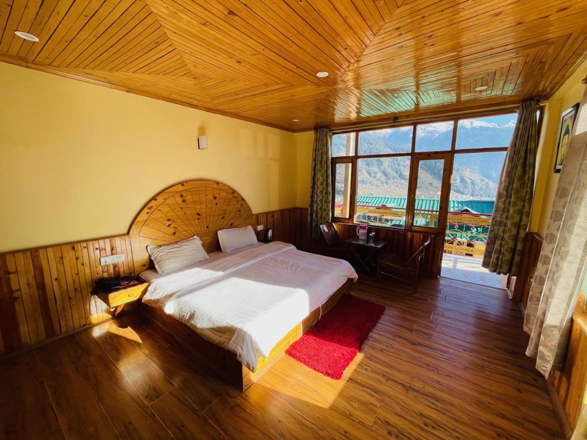 Pause At 3* Manali (Himachal Pradesh)