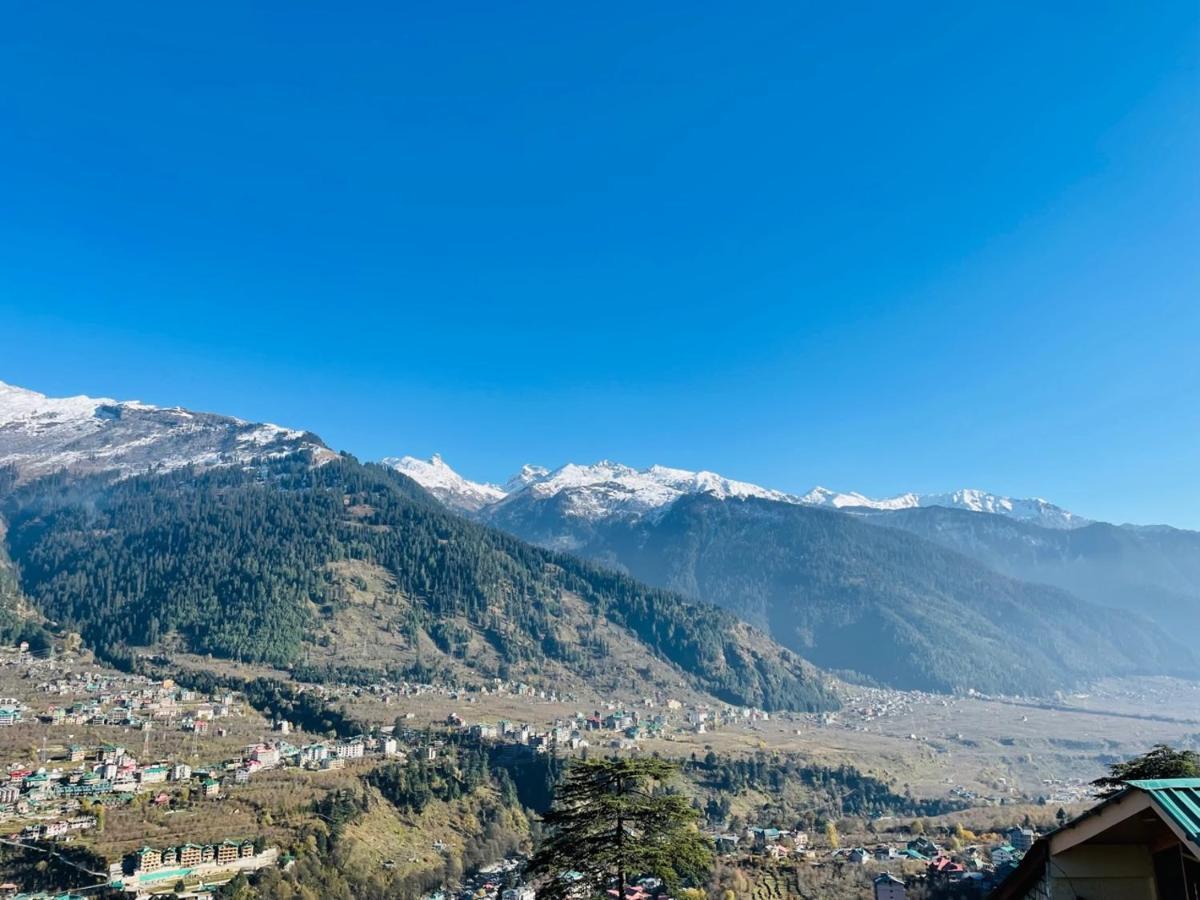 Pause At Hotel Manali (Himachal Pradesh)