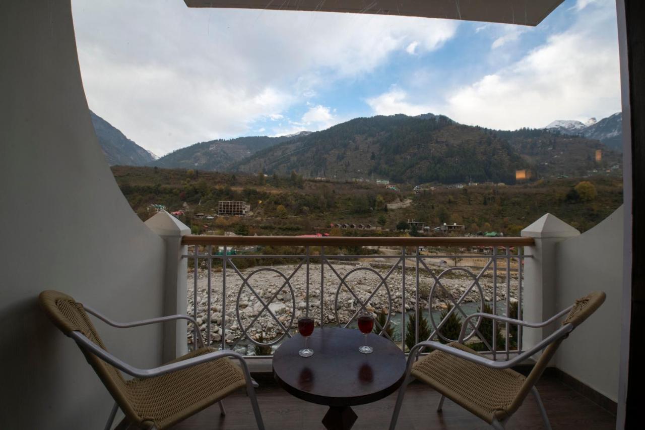 Mastiff Grand Resort 4*