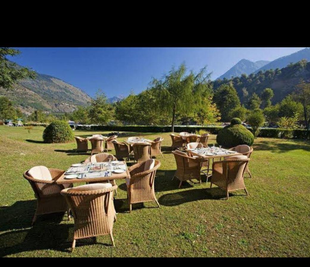 Resort The Shivalaya Retreat - A Riverside