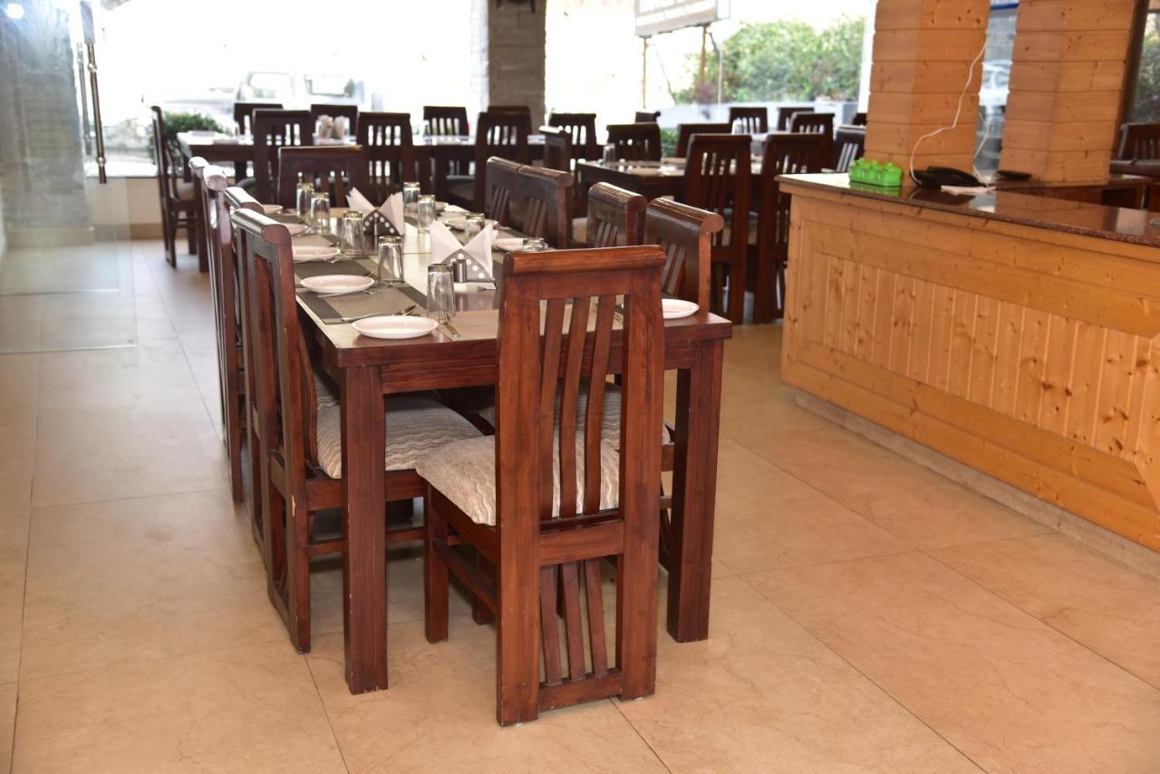 Hotel Chandertal Regency & 3*