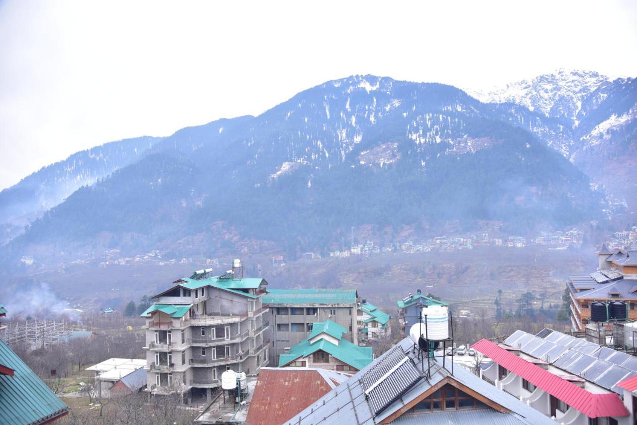 Chandertal Regency & Manali (Himachal Pradesh)
