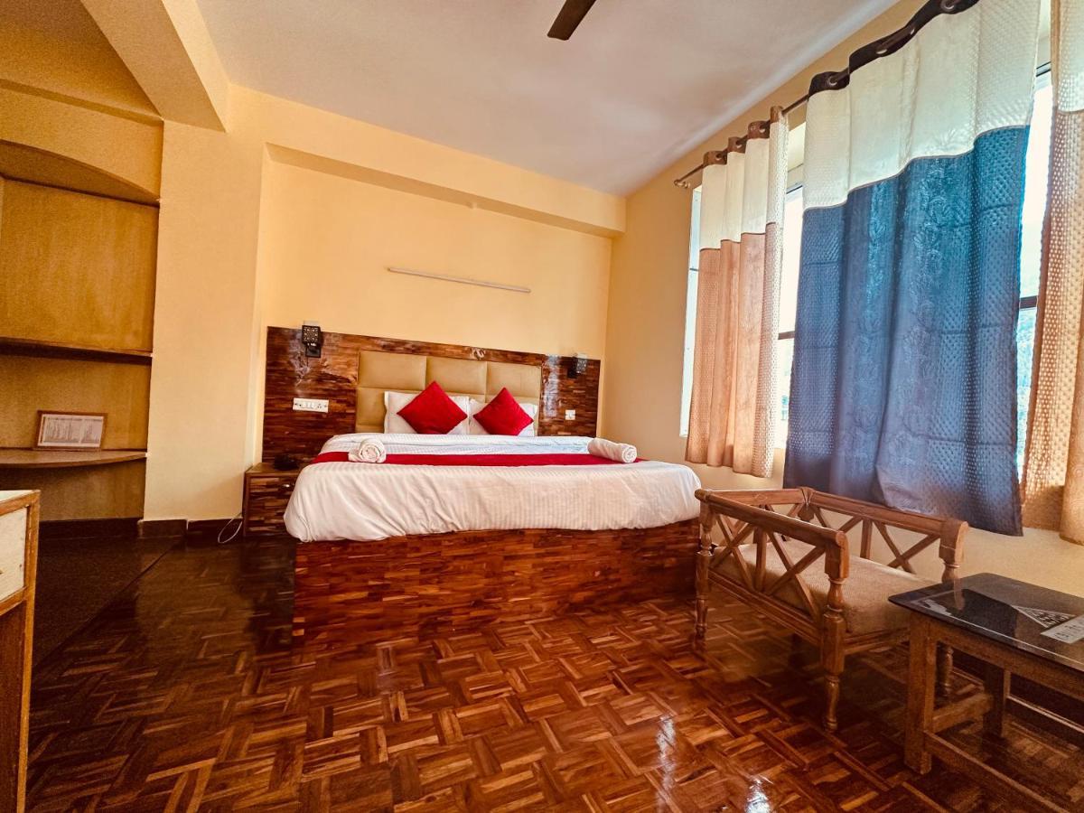 Grand Kalinga - Near Volvo Bus Stand Hotel