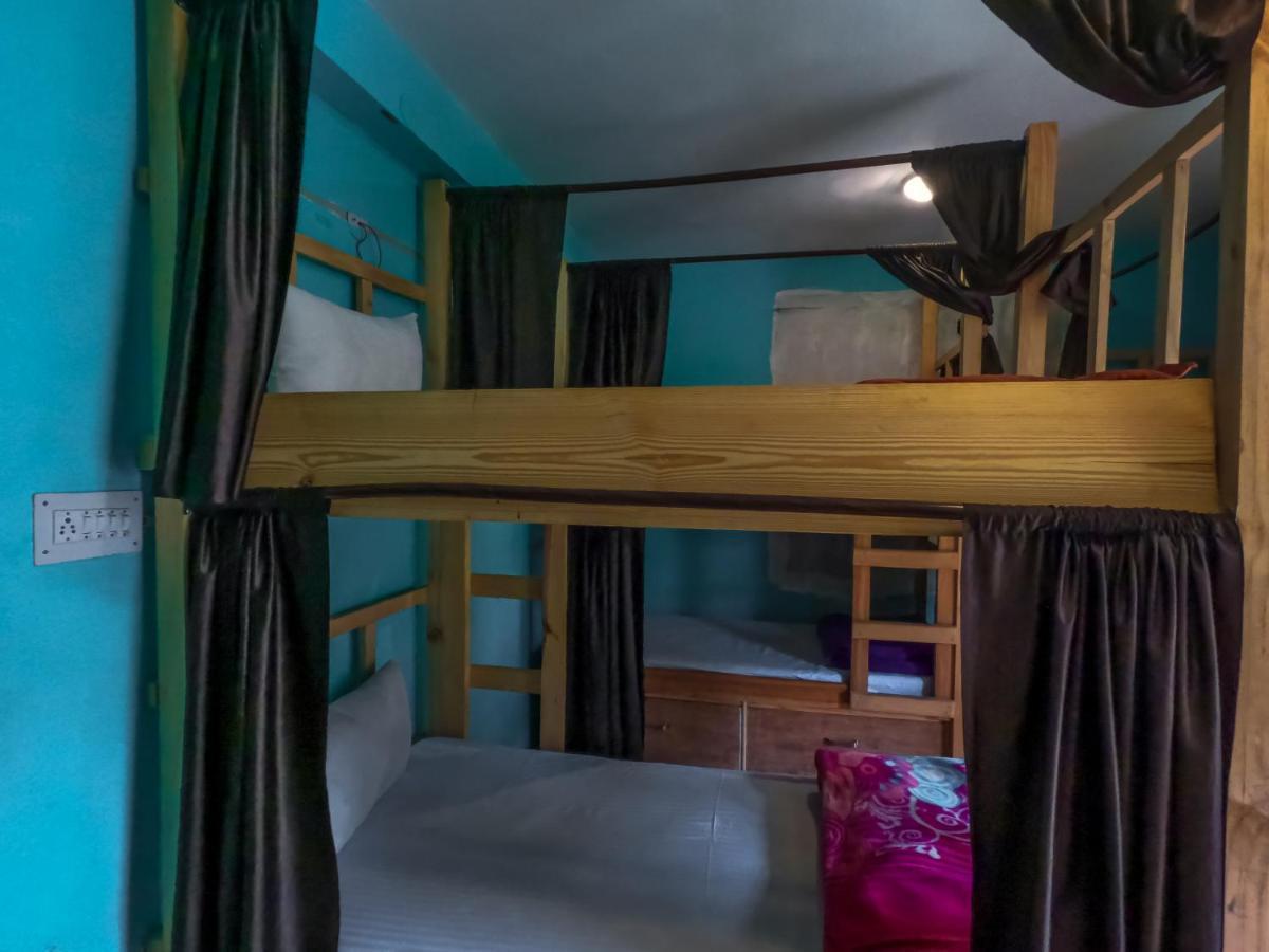 Indian Backpackers Hostel *