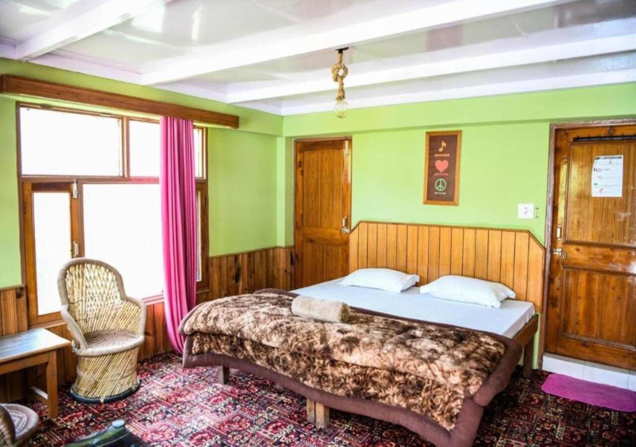 Hostel Yolo Backpackers -