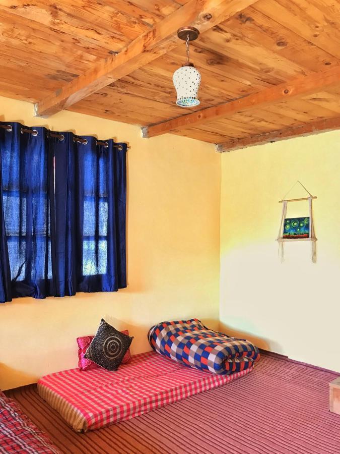 Ahorastays Homestay