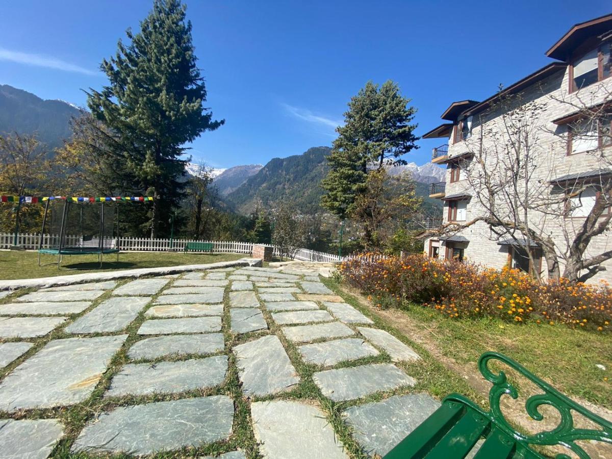 Resort Aloka Manali (Himachal Pradesh)
