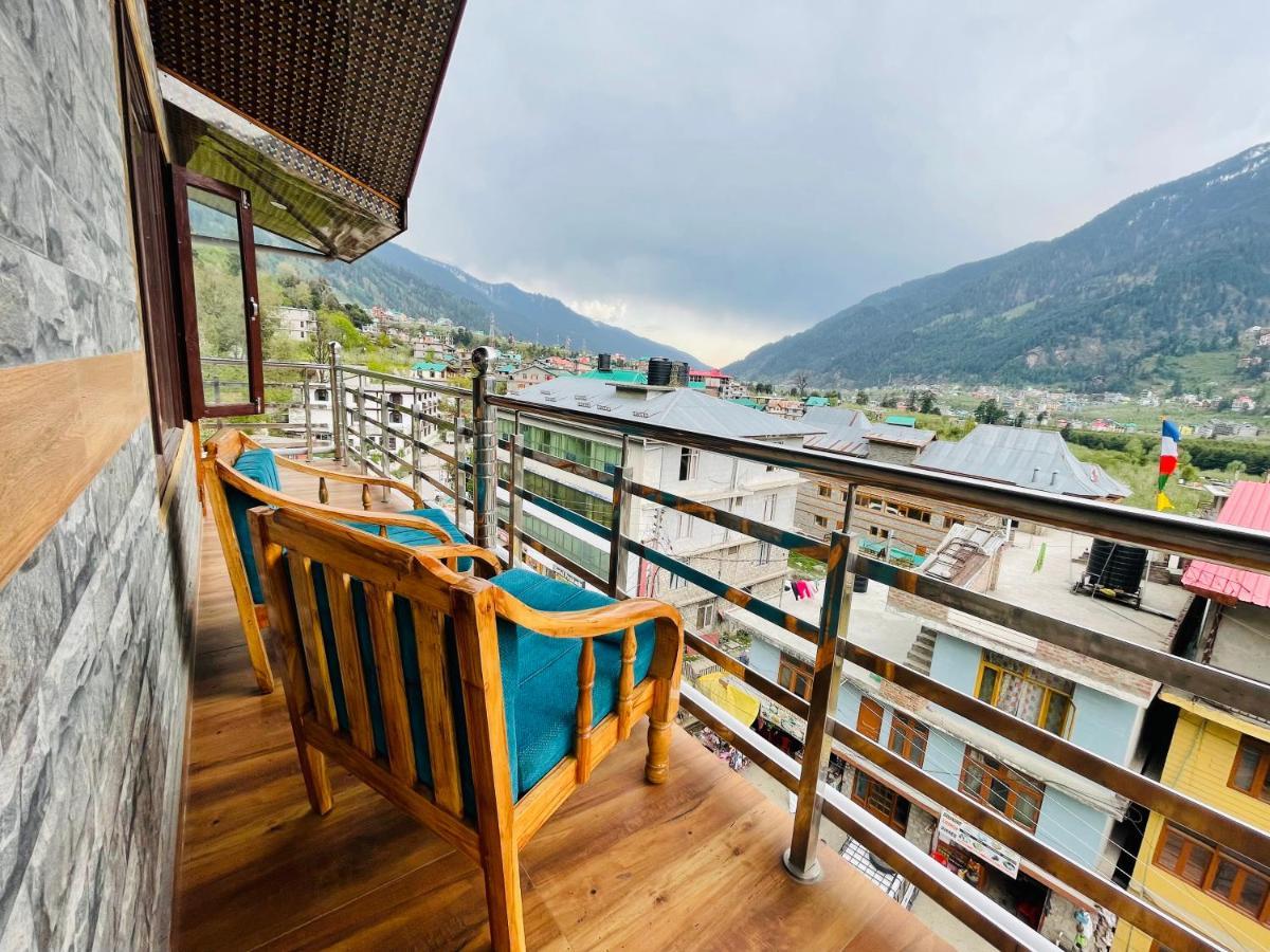 Radhika Inn