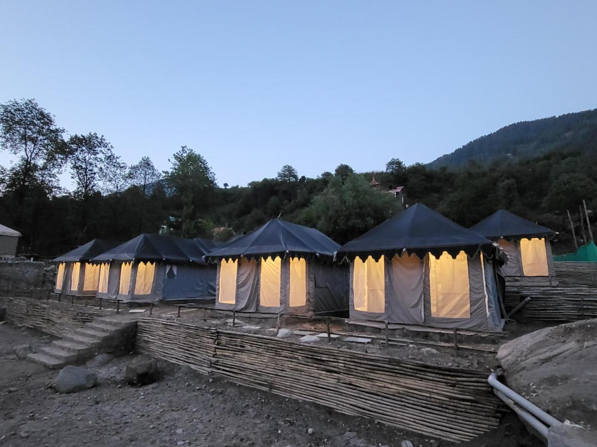 Luxury tent 