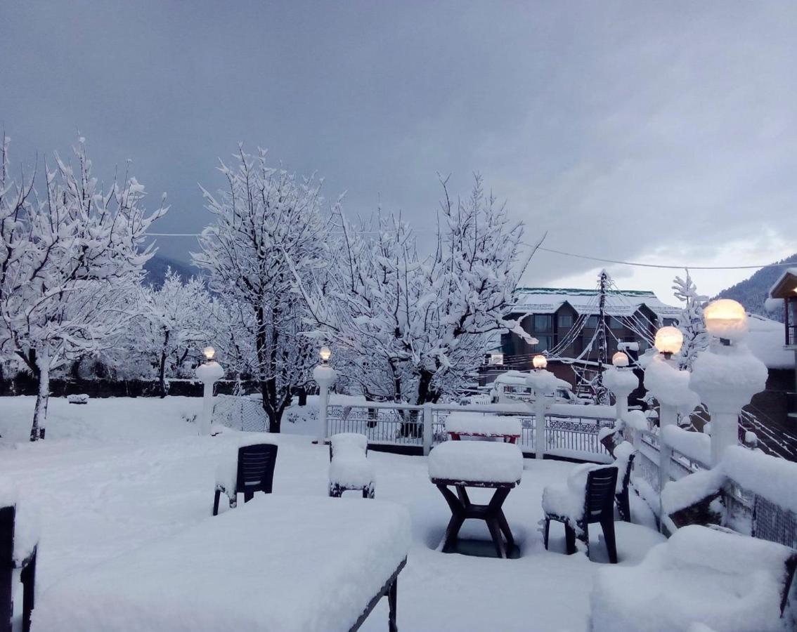 White Mist Hotel Manali (Himachal Pradesh)