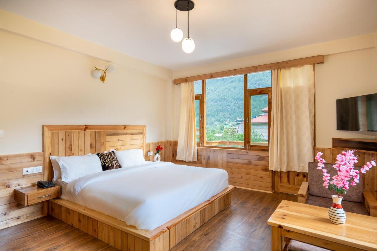 The Red Bird Cottages, Guest house *