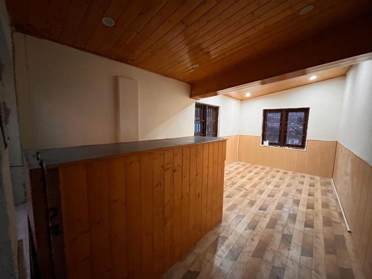 Himalayan Nomad Cottage,