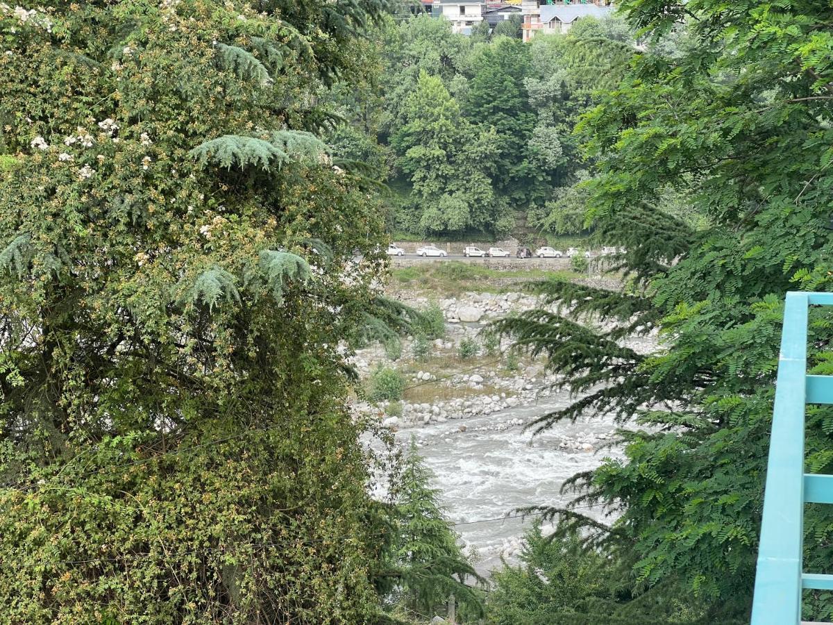 Old With Balcony & Mountain View, Near Club House Manali (Himachal Pradesh)