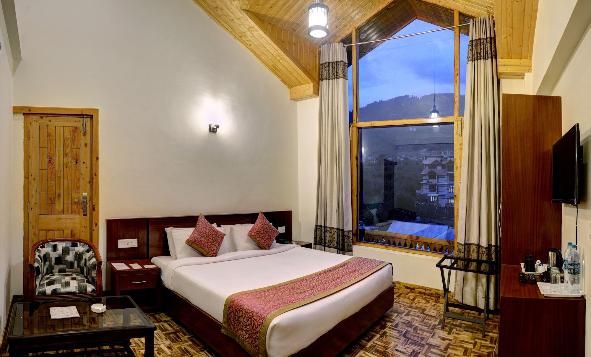 Chandertal Regency & 3*