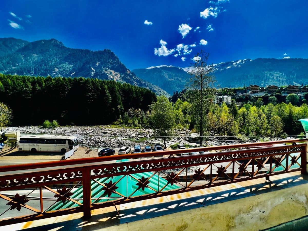 Silver Land-manali Hotel