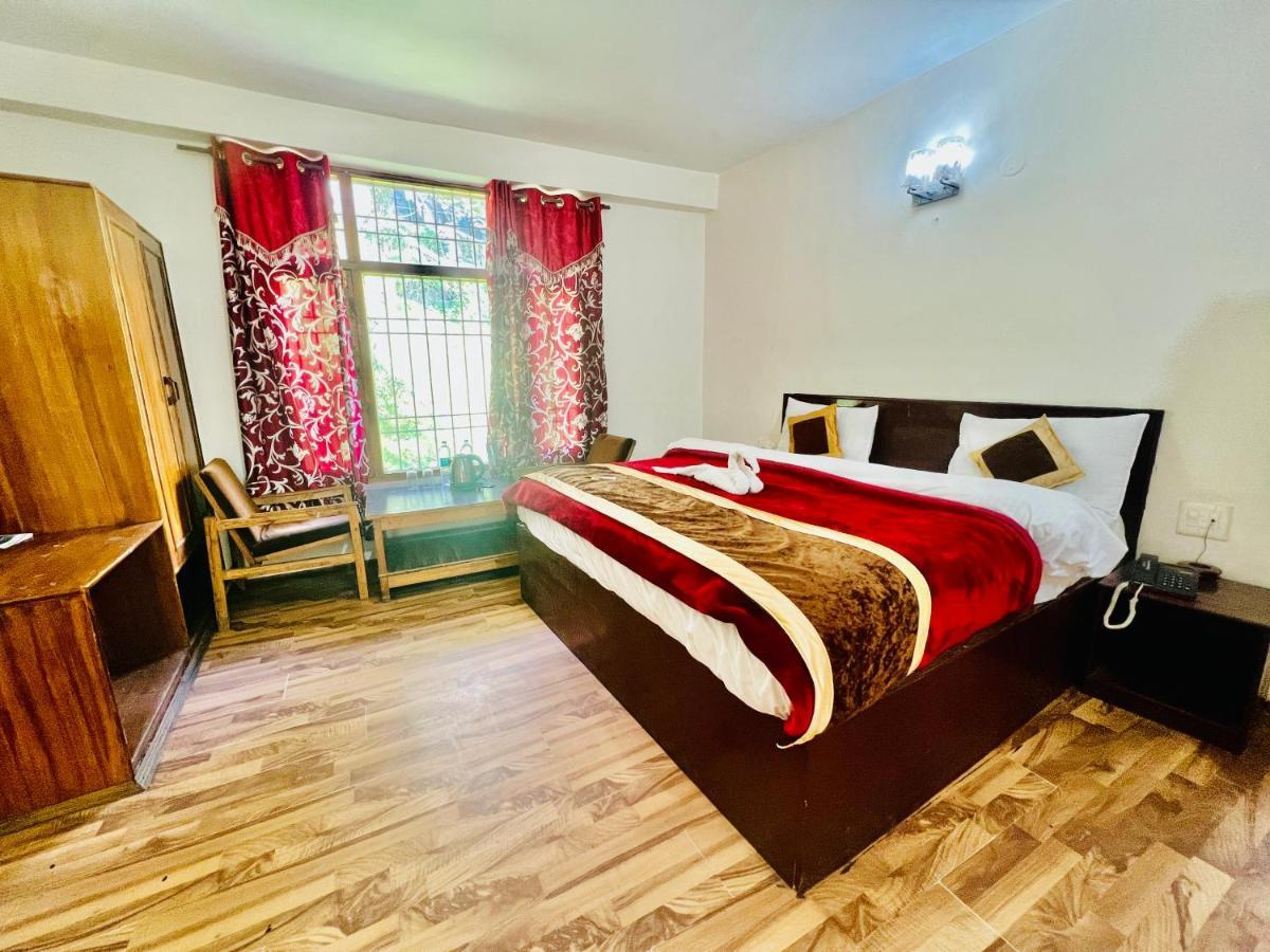 Hotel Silver Land-manali 3*