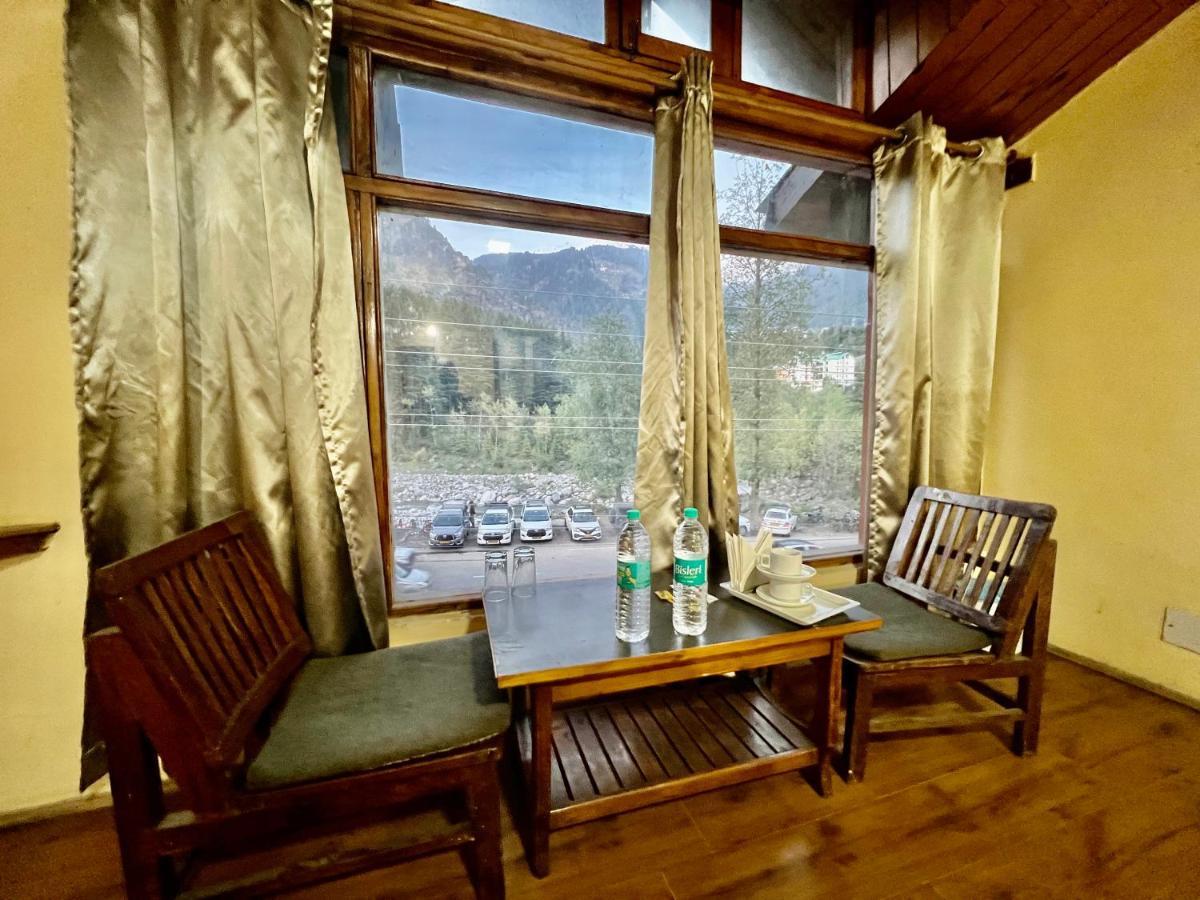 Silver Land-manali Hotel