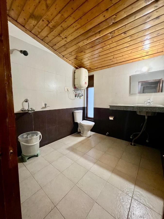 Hotel Silver Land-manali Manali (Himachal Pradesh)