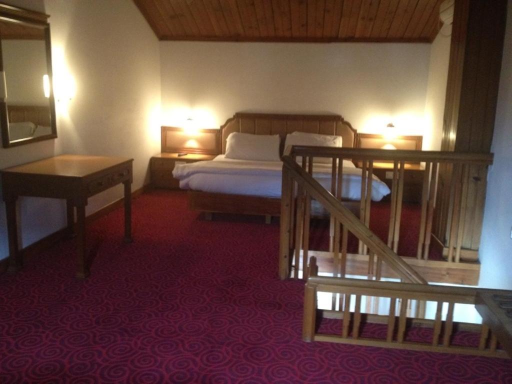 Resort Mastiff Grand Manali (Himachal Pradesh)