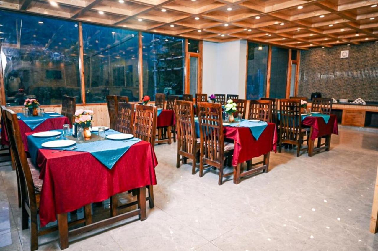 Hotel Old Retreat 3*