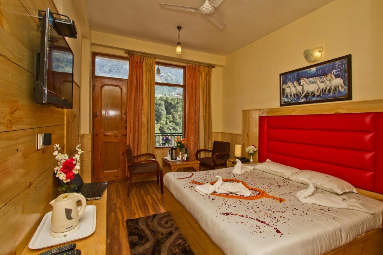 New Harmony Hotel 3*