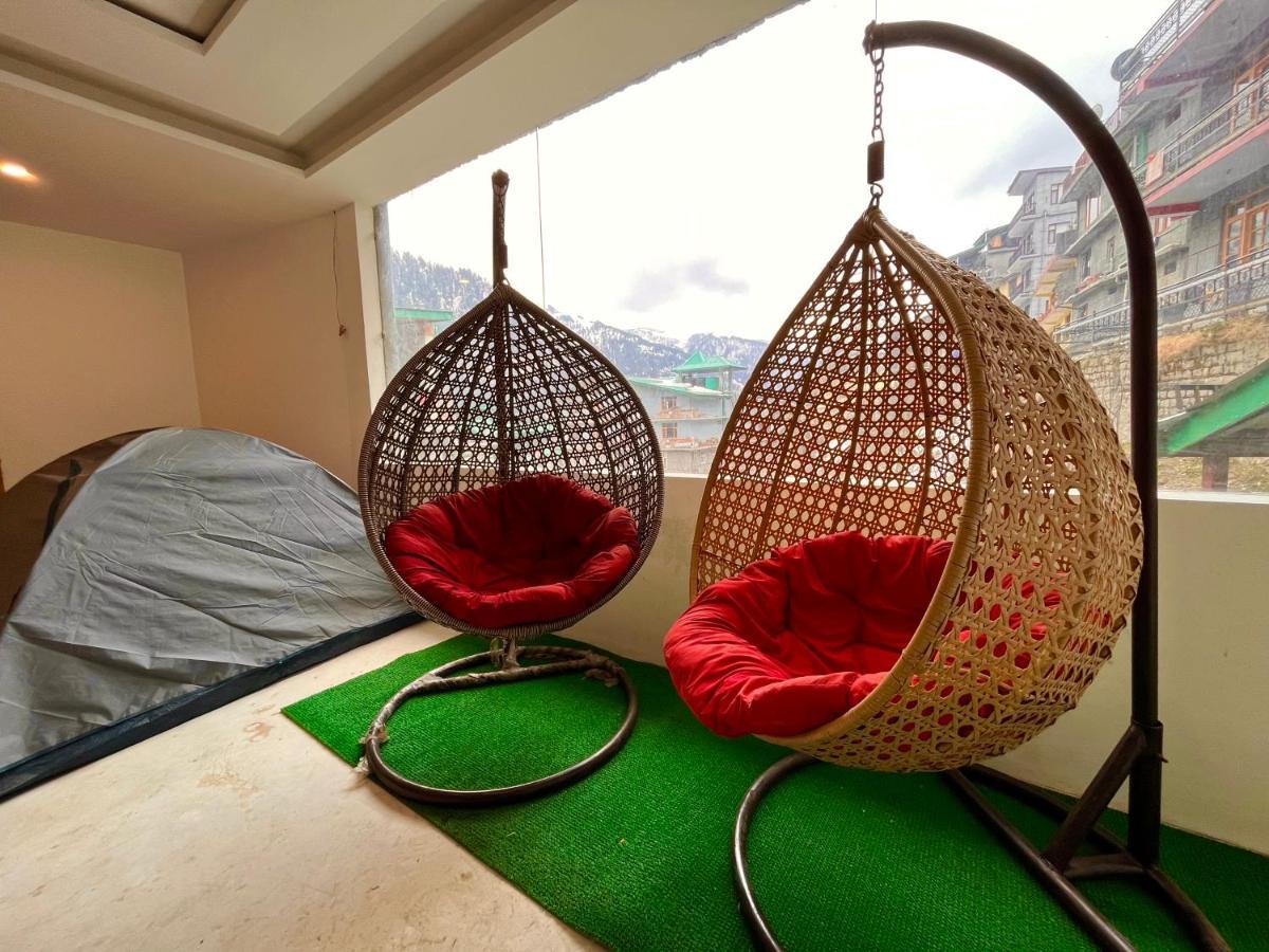 Backyard-near Mall Road 4*