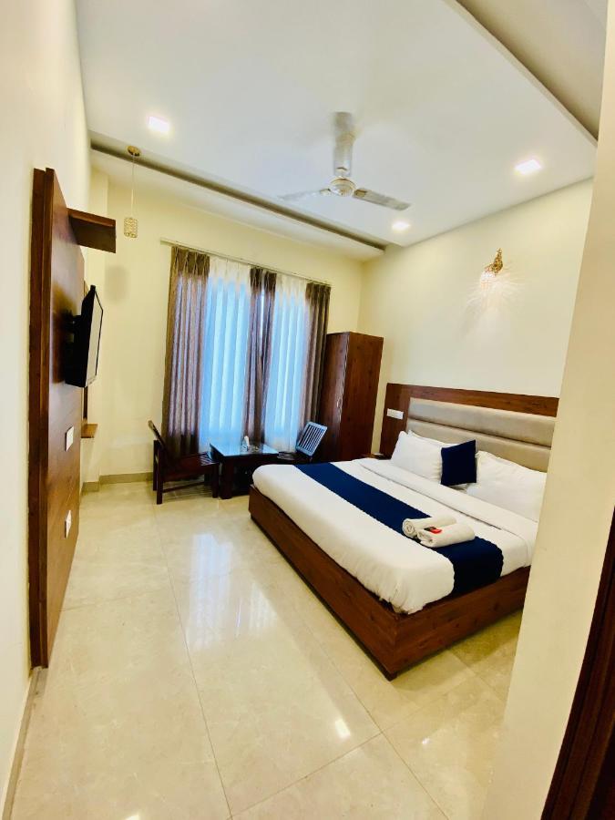 Hotel Great Hamta Hills - A Family On Main Highway 4*