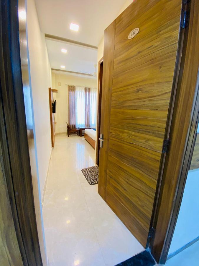 Great Hamta Hills - A Family On Main Highway Hotel 4*