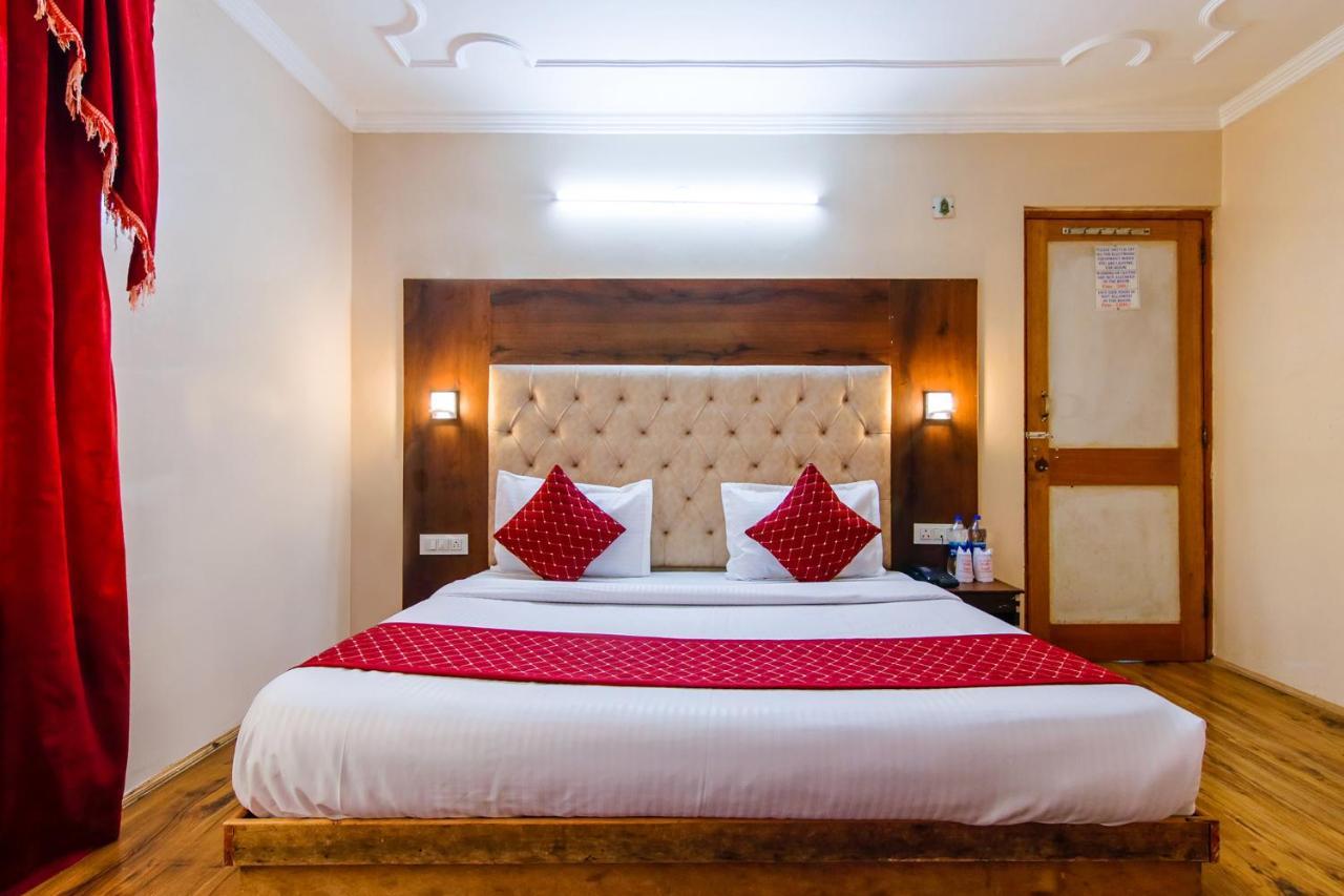 Fabhotel The Moon 3*