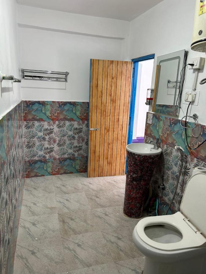 Tiny Spot Hostel *