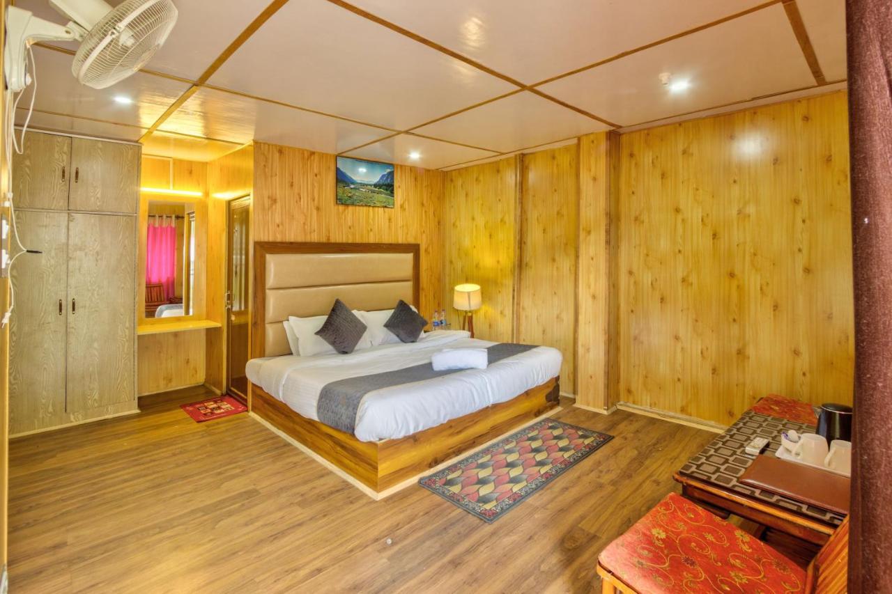 Hotel Resort Shivalaya Retreat - A River Side Resort