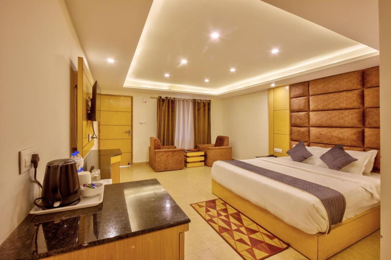 Hotel Resort Shivalaya Retreat - A River Side Resort