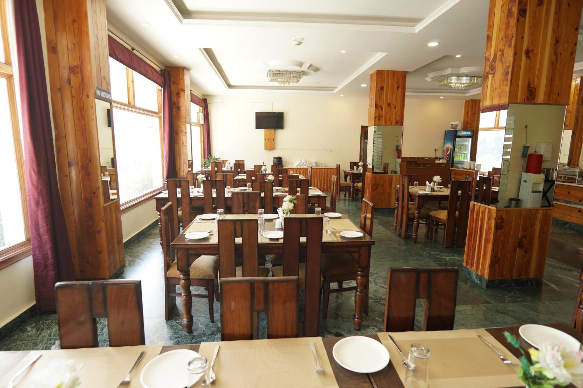 Valley Hotel Manali (Himachal Pradesh)