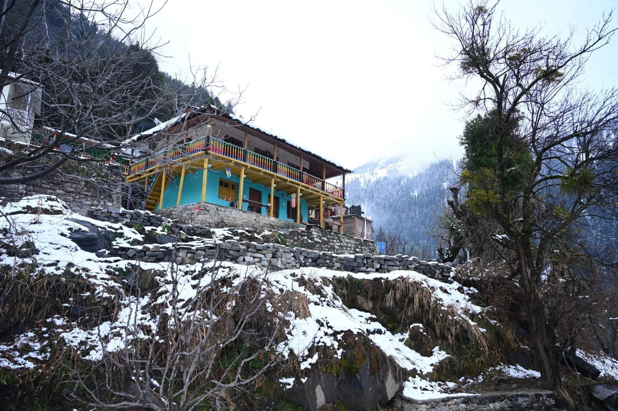 Ahorastays Homestay Manali (Himachal Pradesh)