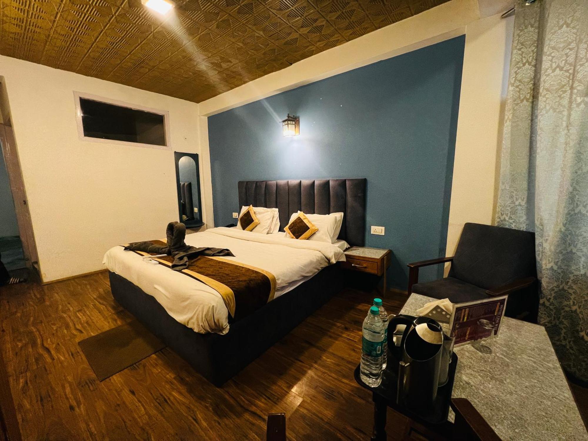 Link -#near Volvo Bus Stand #mountain View #river View #open Terrace