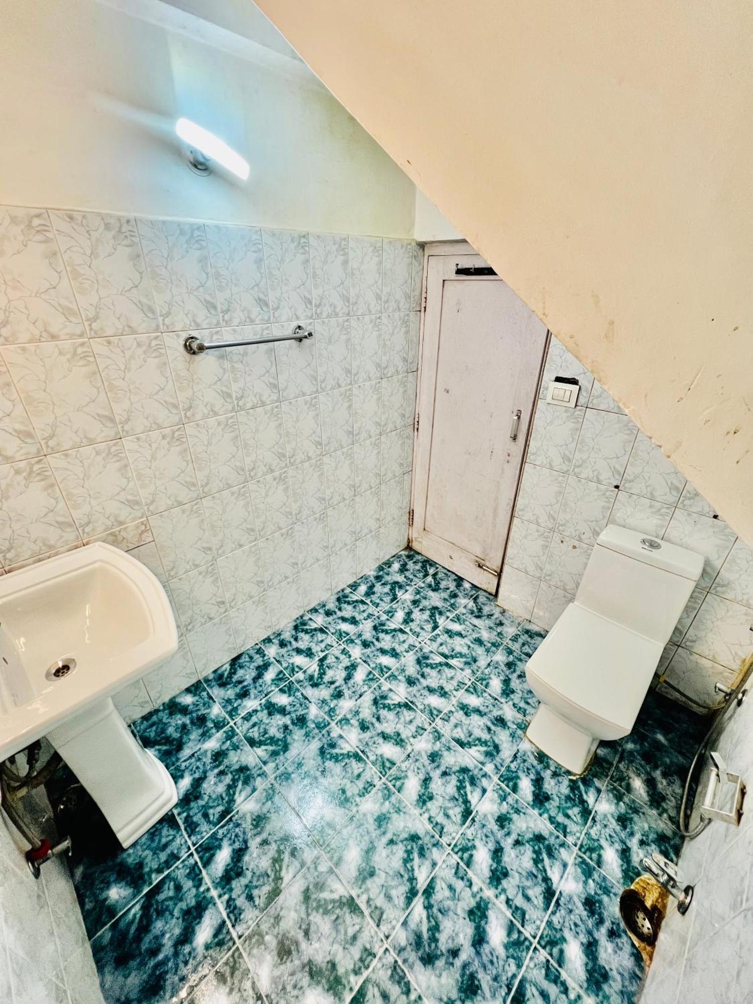 Link -#near Volvo Bus Stand #mountain View #river View #open Terrace Hotel *