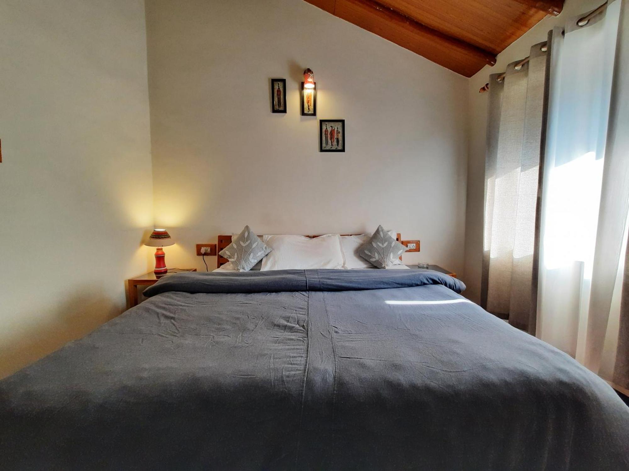 The Hideout - Hiraeth Hostel Manali (Himachal Pradesh)