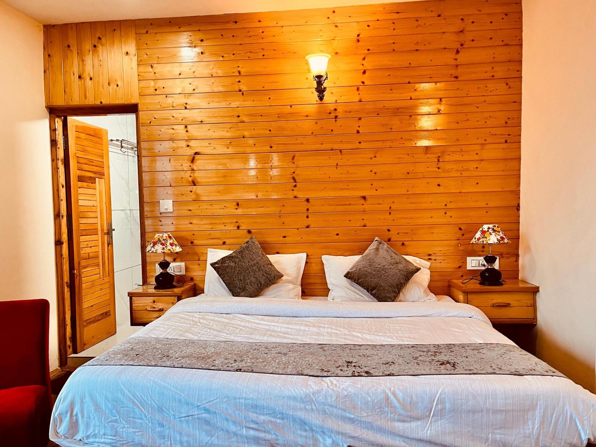 Hotel Kartik Cottage, - A Blissful View From Entire 4*