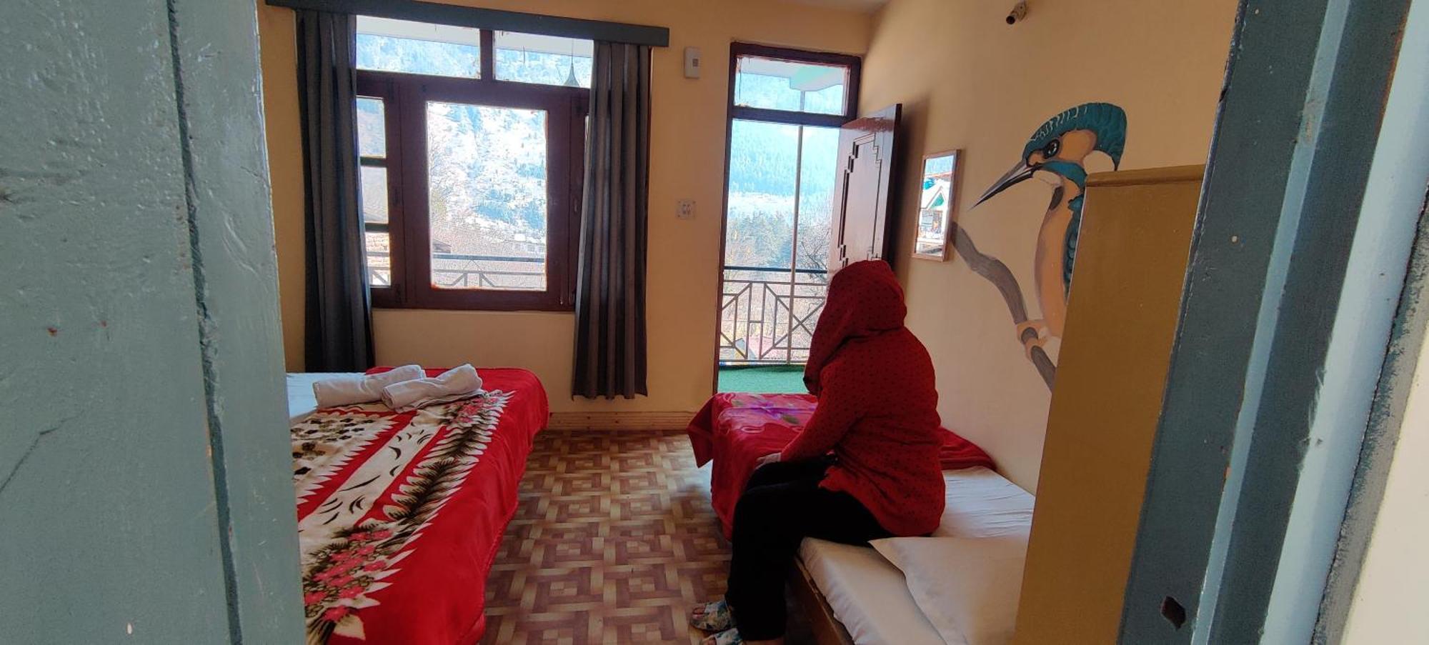 Madana Hostel *