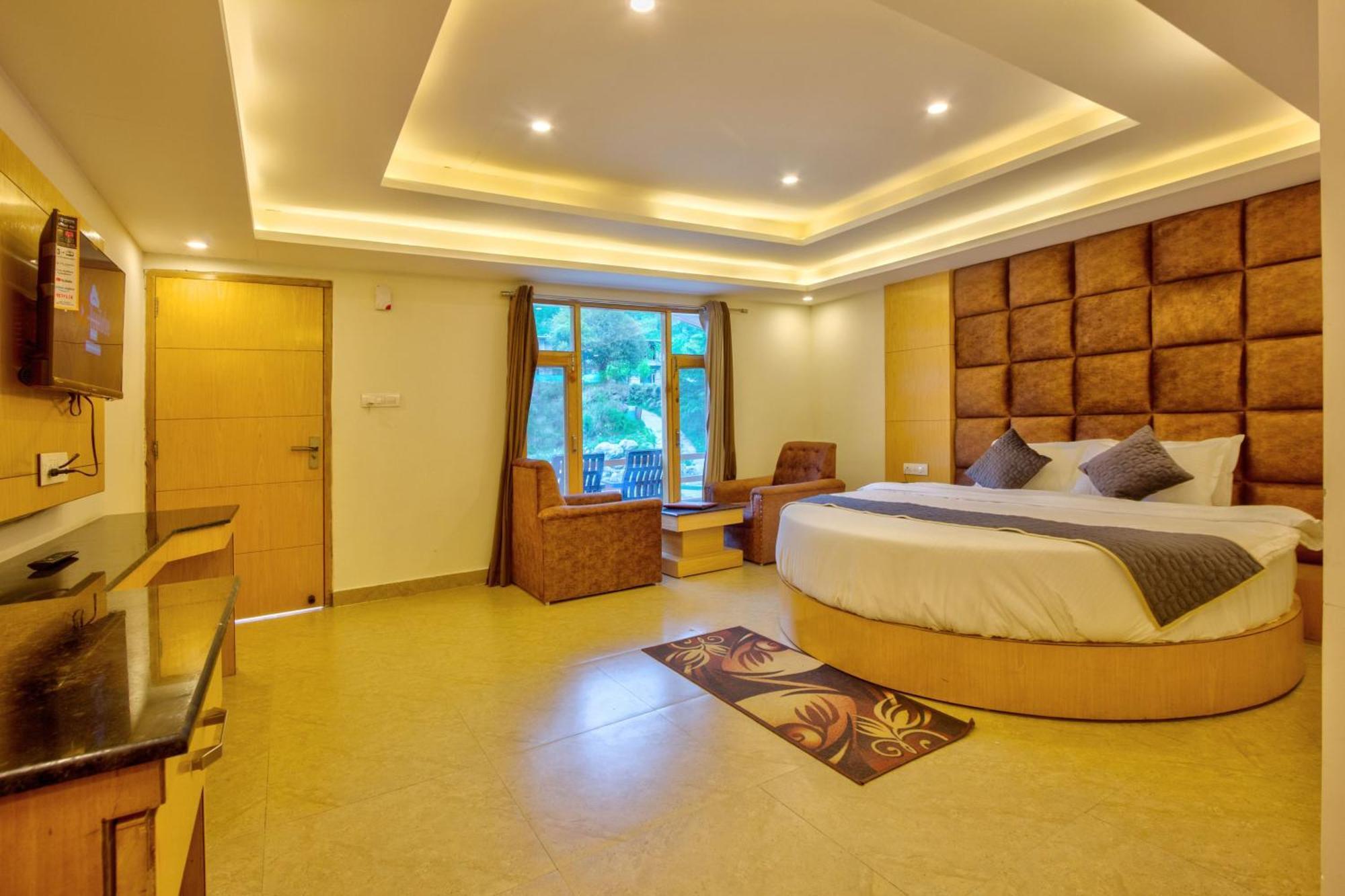 Resort Shivalaya Retreat - A River Side Resort Hotel