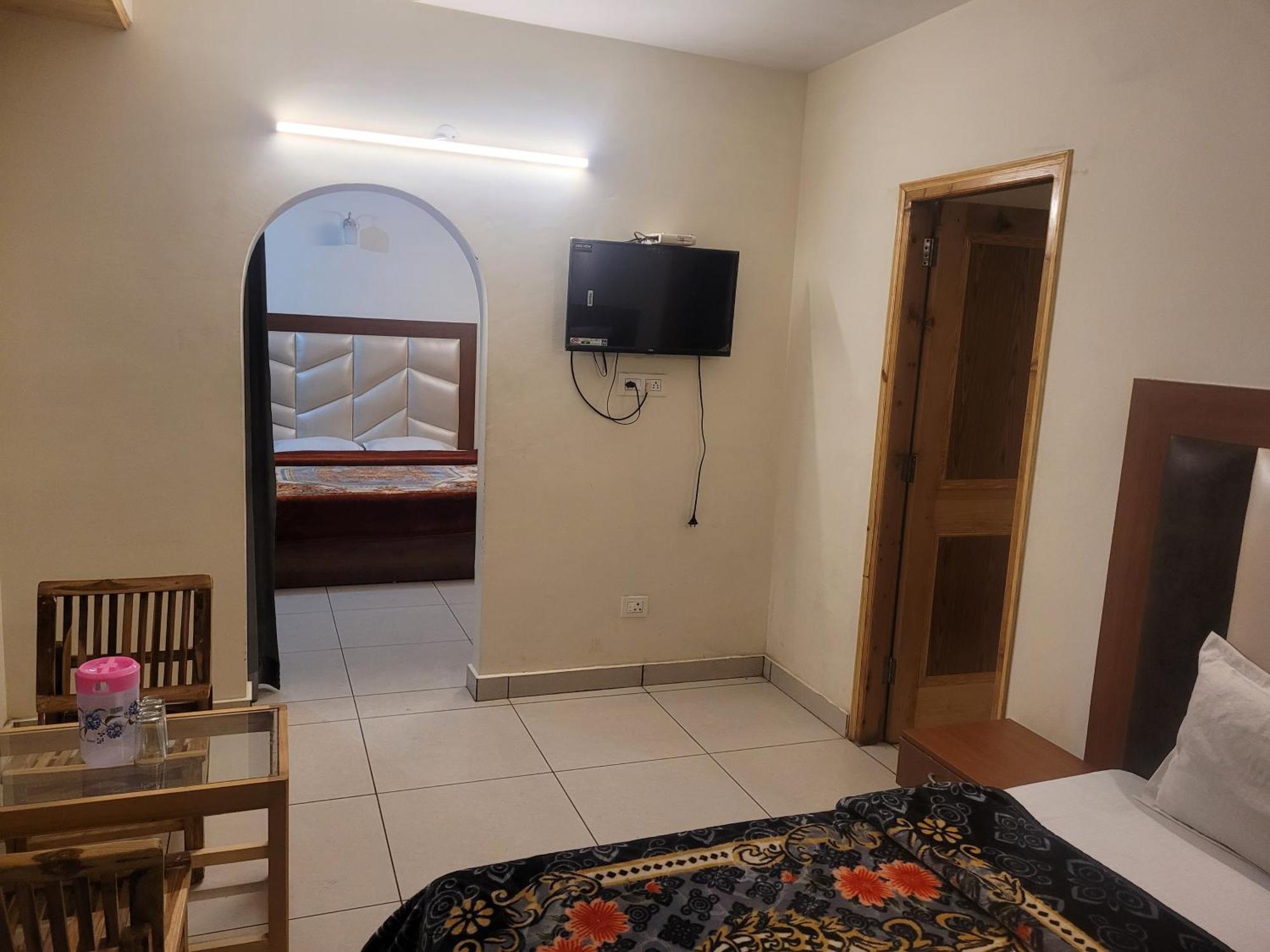 Snow Country Bed & Breakfast Manali (Himachal Pradesh)