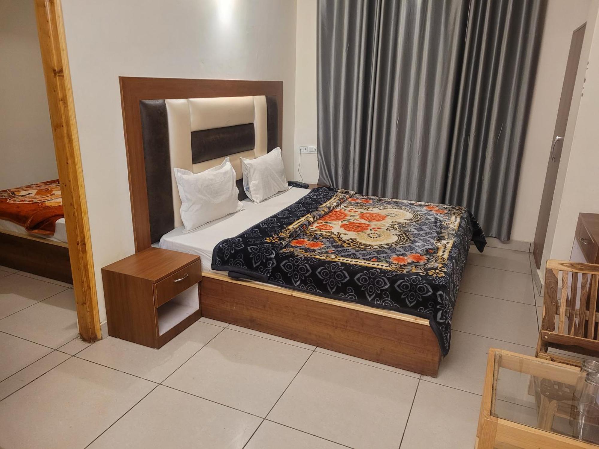Snow Country Bed & Breakfast Manali (Himachal Pradesh)