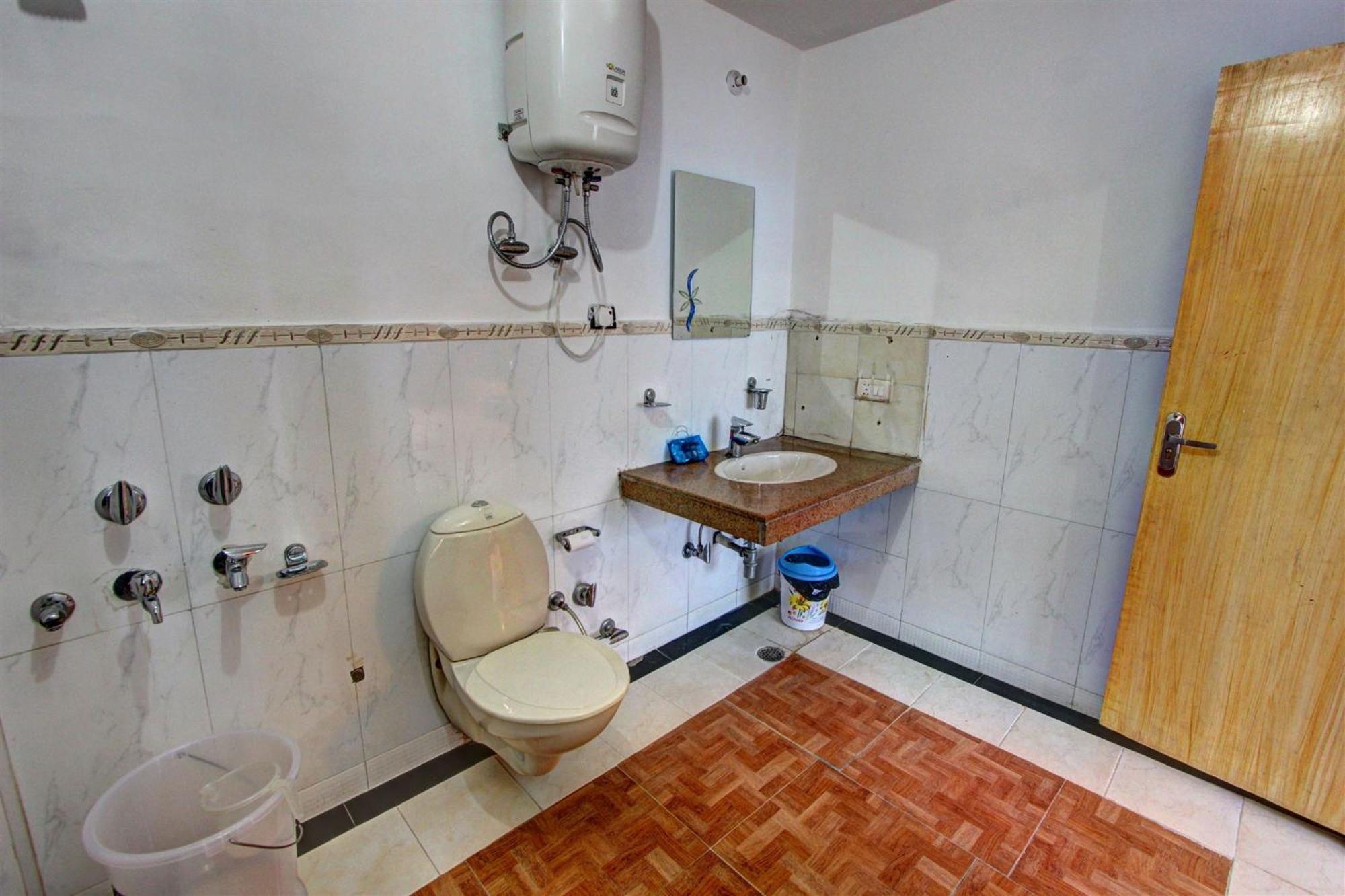 Manu - 1,2,3 Bedroom Personal Luxury Available In M80910-77715 4*