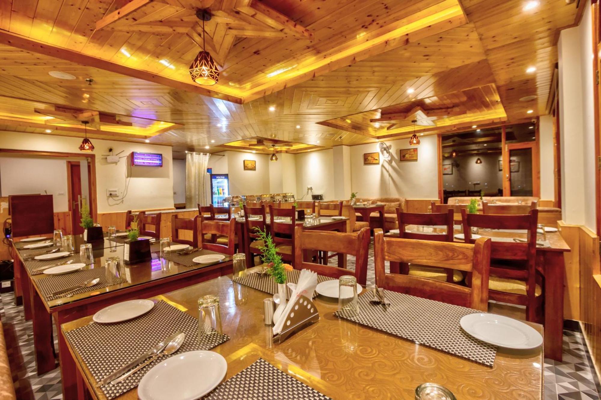 Montana Blues By Snow Hotel Manali (Himachal Pradesh)