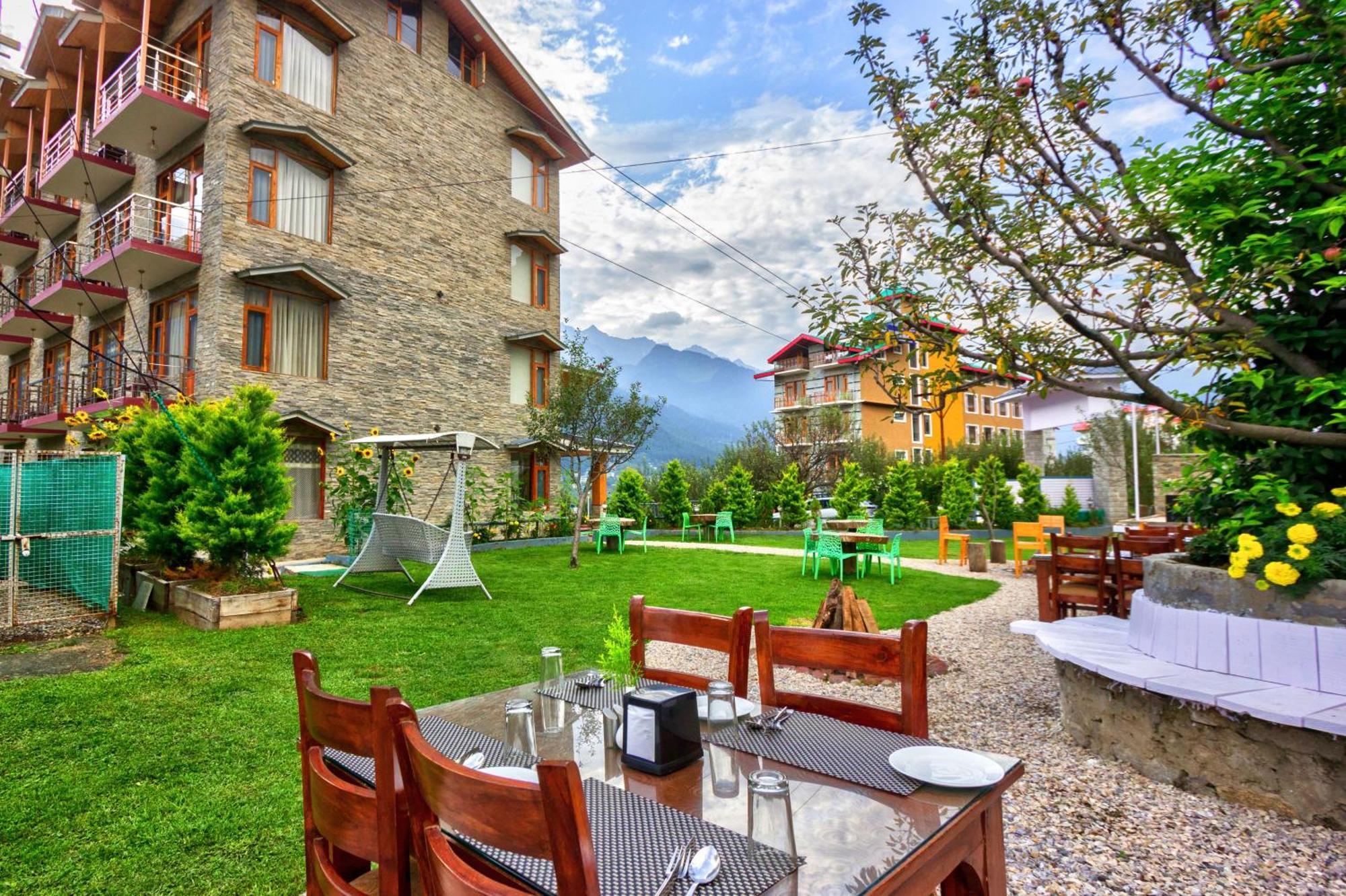 Hotel Montana Blues By Snow Manali (Himachal Pradesh)